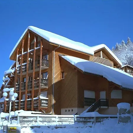 Appartement Chaleureux 4 Pers, Centre Village, Proche Pistes Et Commerces, Balcon Sud-ouest - Fr-1-572-105 *